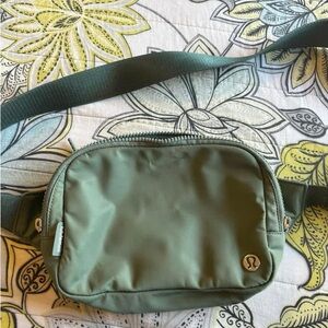 Lululemon belt bag